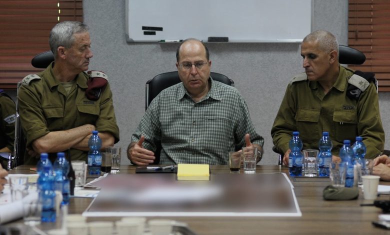 “Oorlogsmisdaden worden begaan” – Moshe Ya’alon bevestigt dat Israëlische troepen “etnische zuivering” begaan in Noord-Gaza